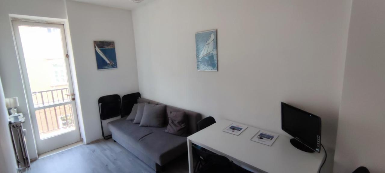 Slataper 22 - Sunny, Central And Confortable Triest Exterior foto