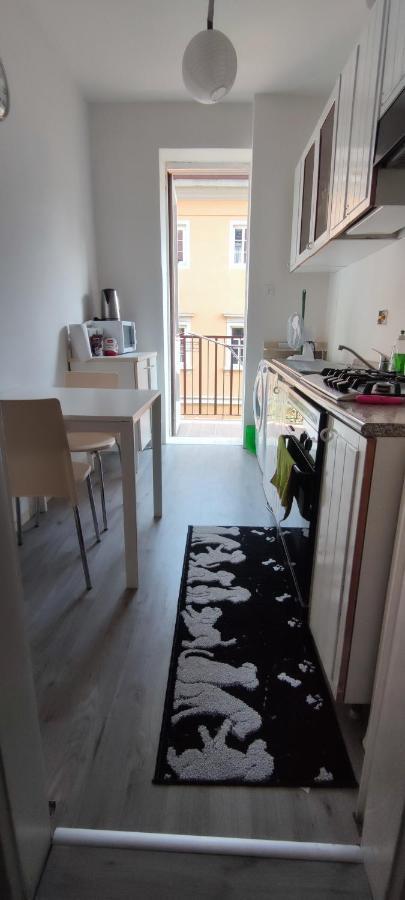 Slataper 22 - Sunny, Central And Confortable Triest Exterior foto